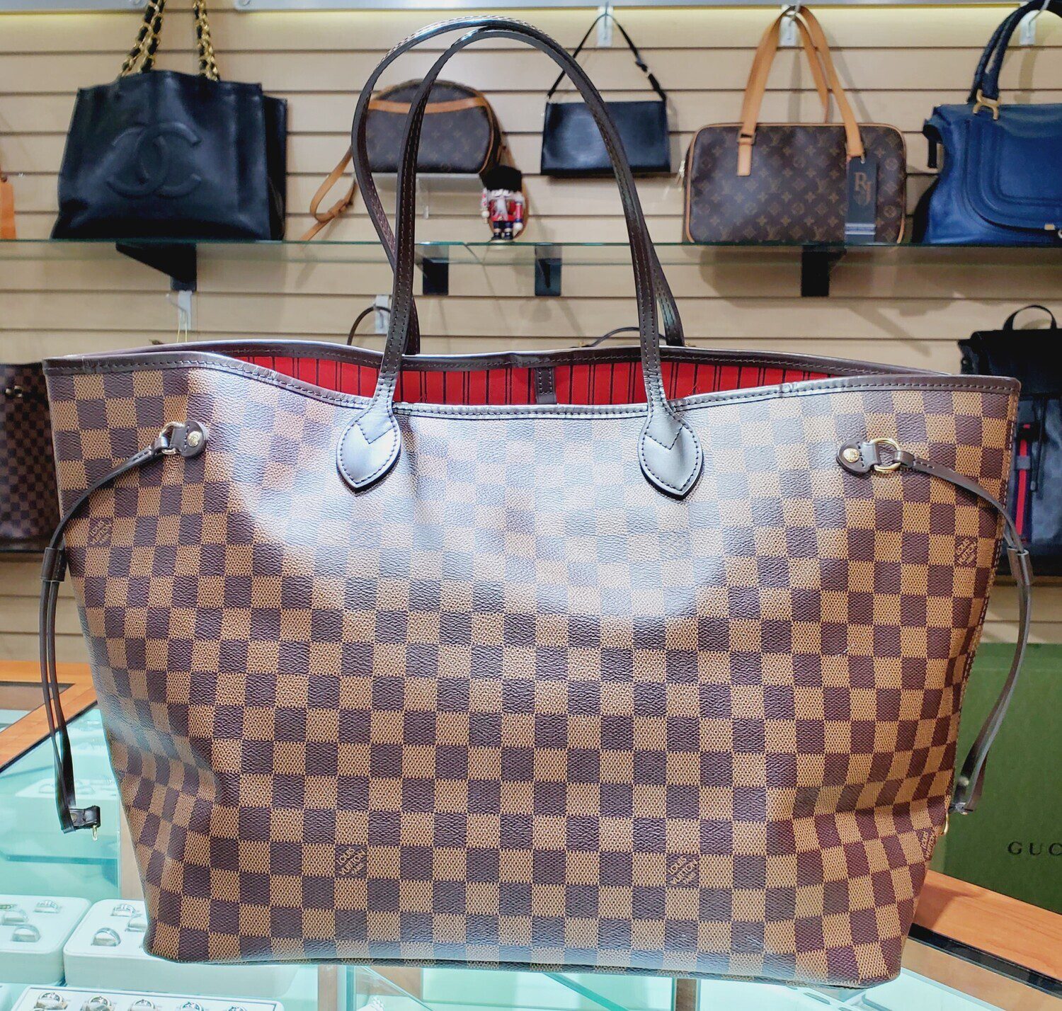 Inexpensive Handbags vs. Luxury Handbags