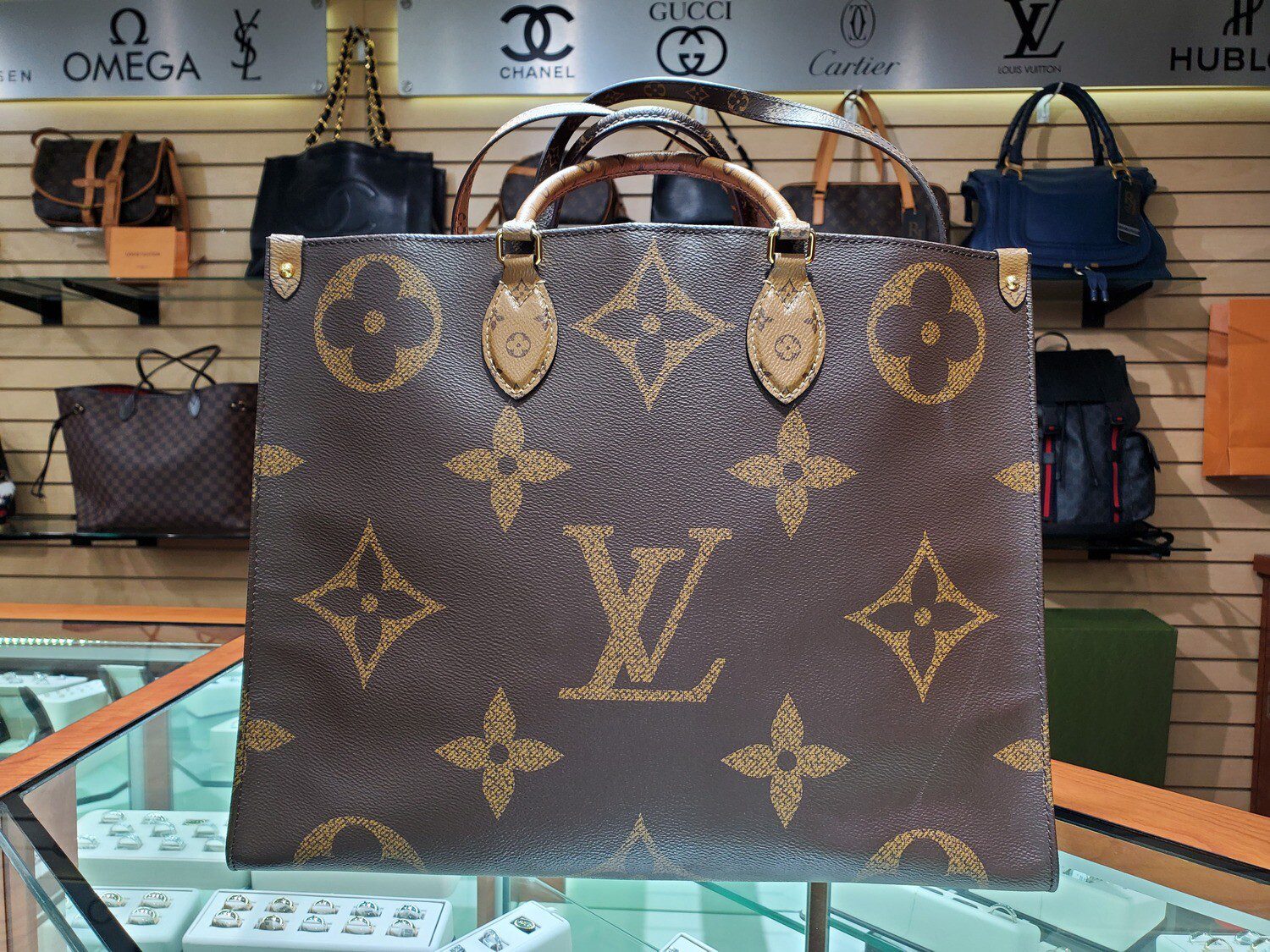 Louis Vuitton Onthego MM Bag - general for sale - by owner - craigslist