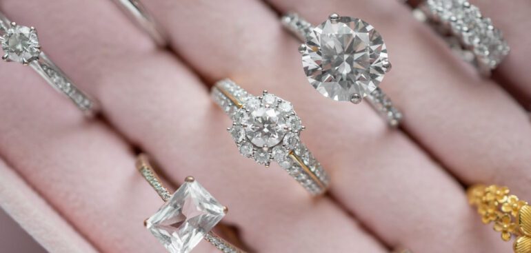 Holiday pre owned jewelry